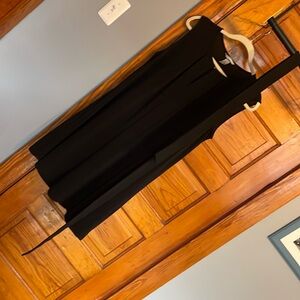 Adorable little black dress! Tie for the waist available for more definition